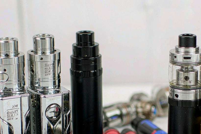 B2B Supply of VapeCon accessories — bulk case