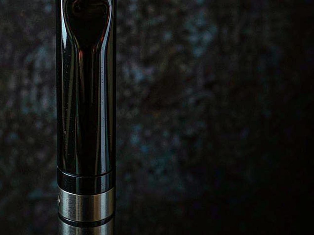 B2B Supply of VapeCon hardware — premium tier