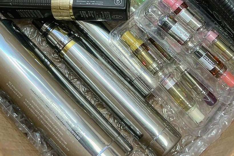 Bulk Distribution for VapeCon products in Brussels — express air