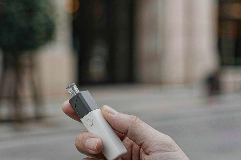 Buyer's Guide to VapeCon disposables — bulk case