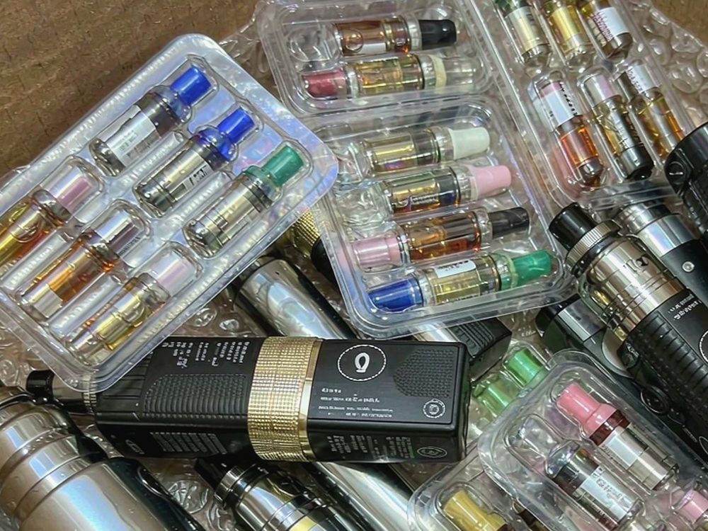 Buyer's Guide to VapeCon products in Brussels — bulk case