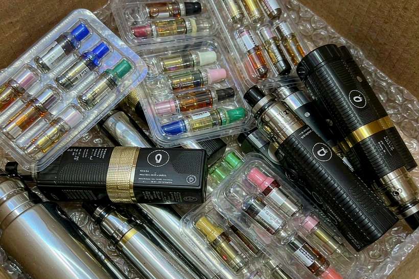 Case Study: VapeCon hardware — small parcel