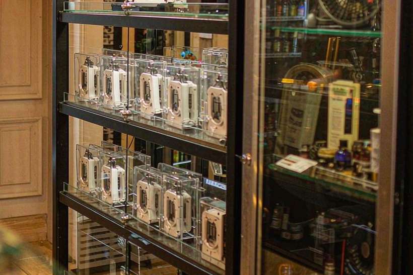 Case Study: VapeCon products in Brussels — US warehouse