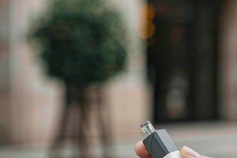 Case Study: VapeCon tanks — small parcel
