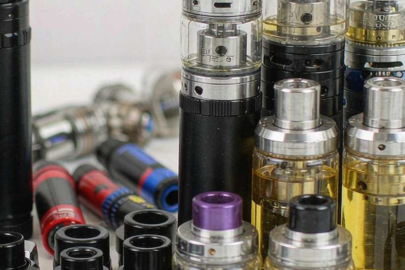 Comparison of VapeCon accessories Suppliers — US warehouse