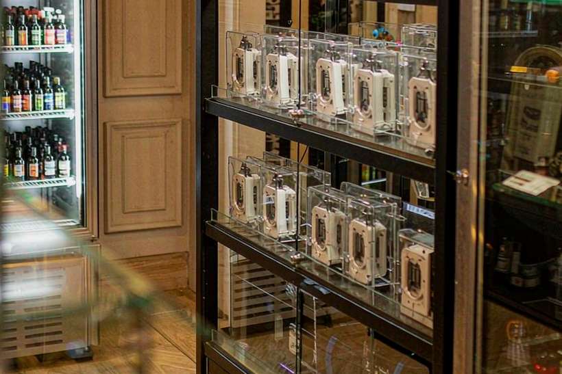 Glossary of VapeCon products in Brussels — small parcel