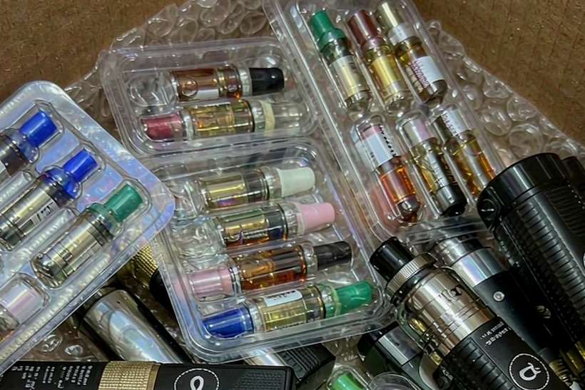 How to Store VapeCon products in Brussels — small parcel