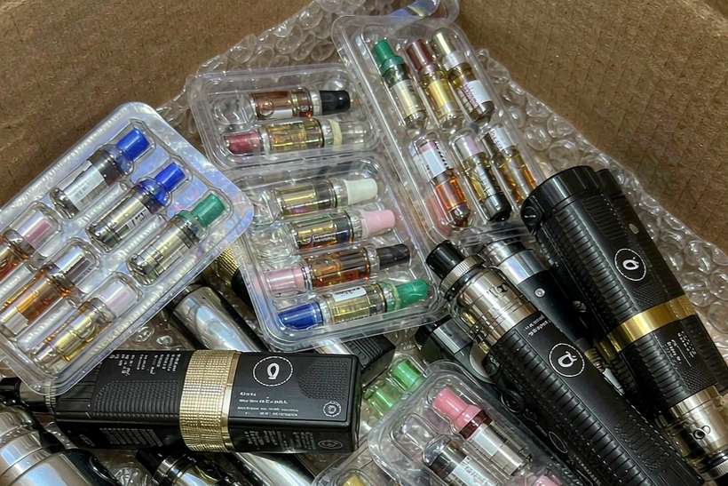 Import Guide for VapeCon accessories — bulk case