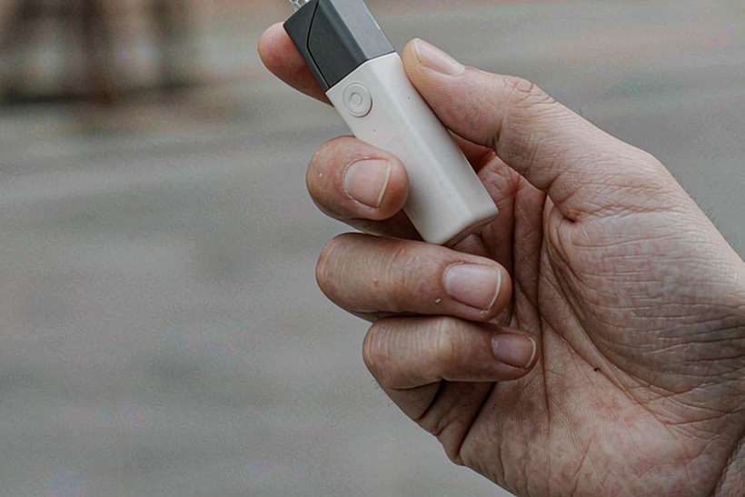 Launch Plan for VapeCon accessories — small parcel