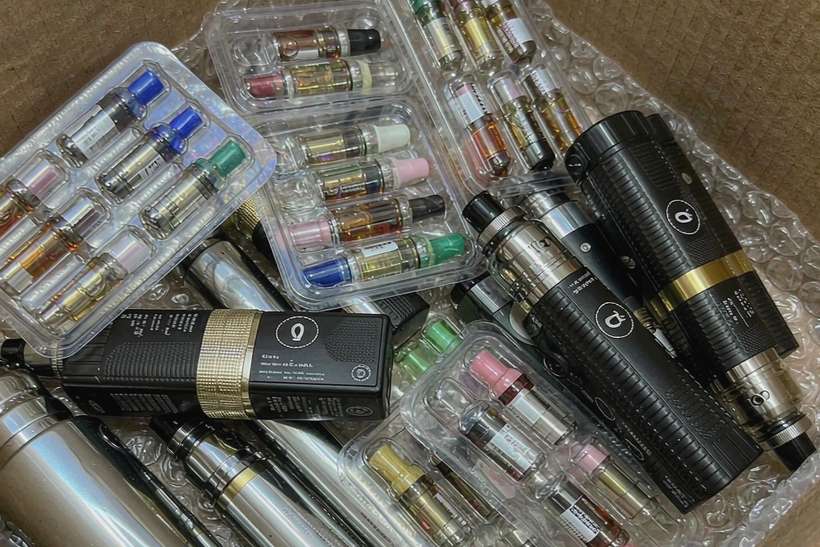 Margins on VapeCon products in Brussels — small parcel