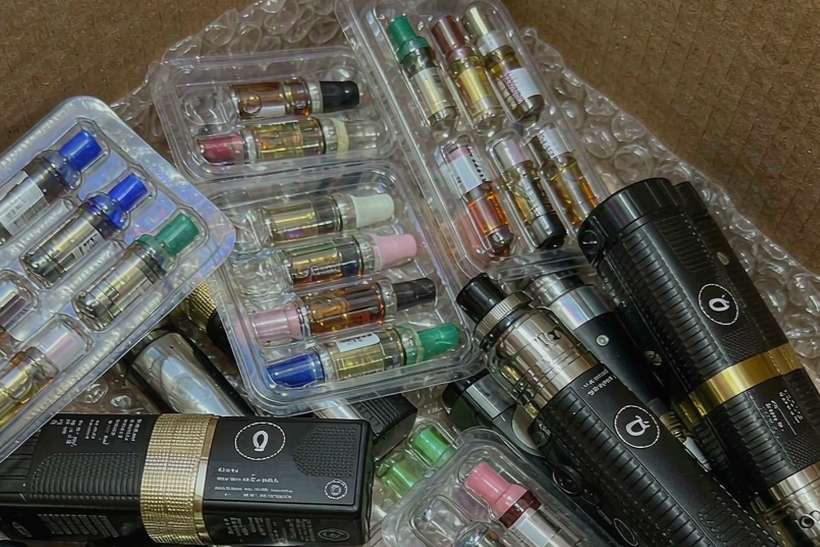 Market Overview of VapeCon disposables — US warehouse