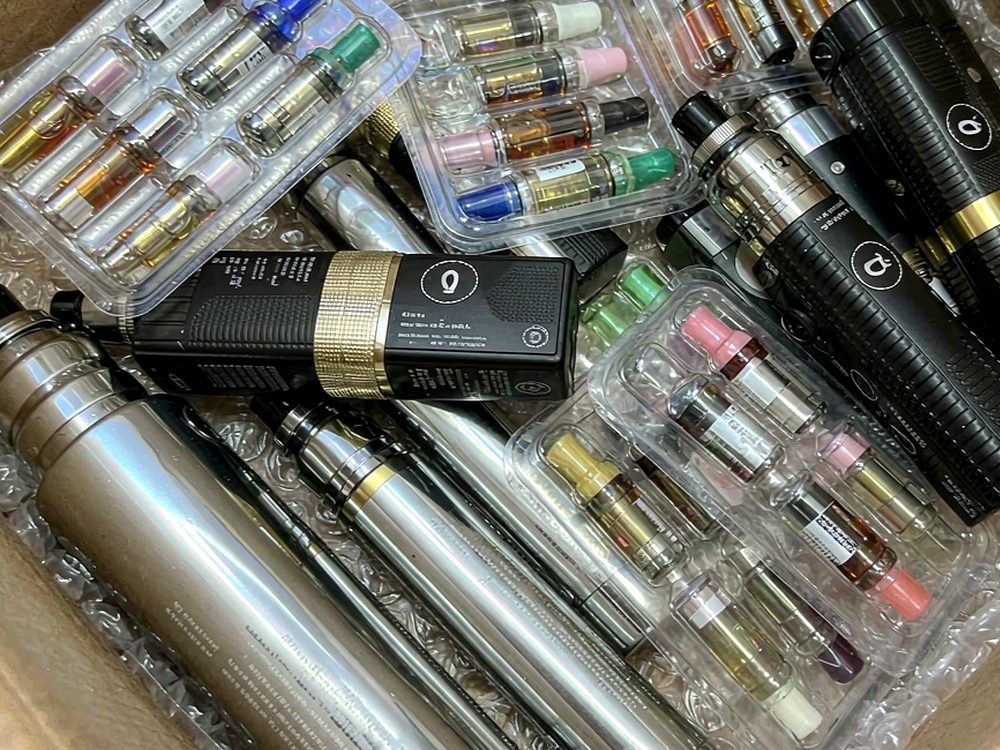 MOQ and Lead Time for VapeCon accessories — premium tier