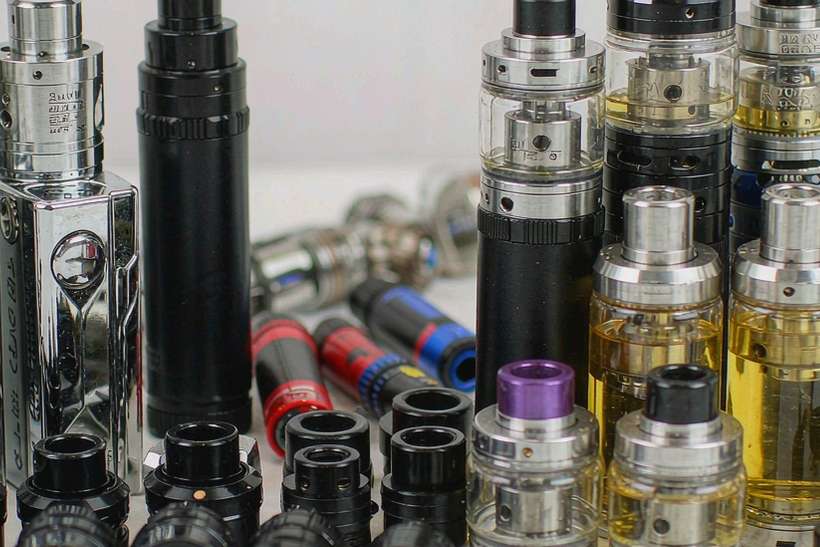 MOQ and Lead Time for VapeCon accessories — small parcel