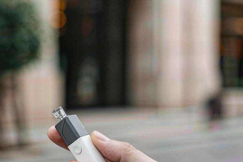 MOQ and Lead Time for VapeCon in Brussels — Middle East