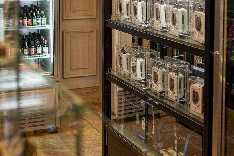 Regional Review of VapeCon hardware — Spring catalog