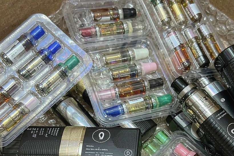 Regional Review of VapeCon kits — small parcel