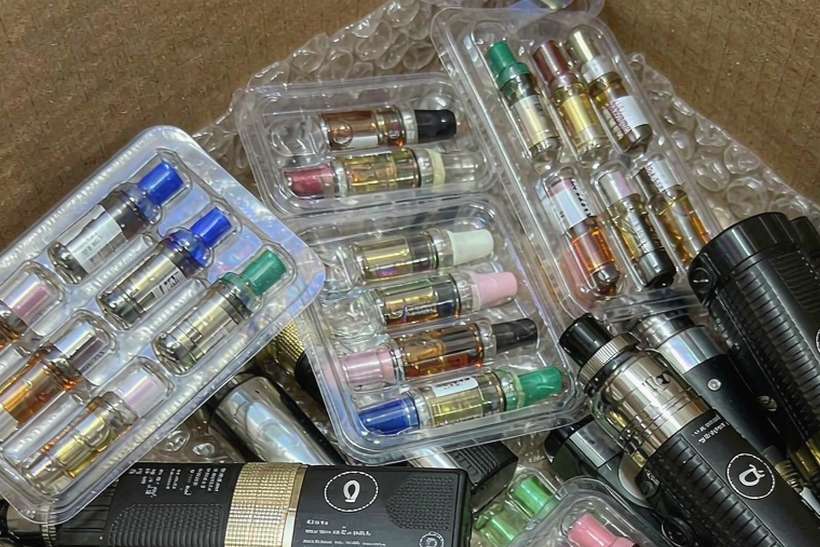 Regional Review of VapeCon pods — small parcel