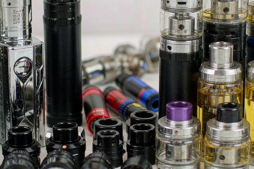Regional Review of VapeCon products in Brussels — container load