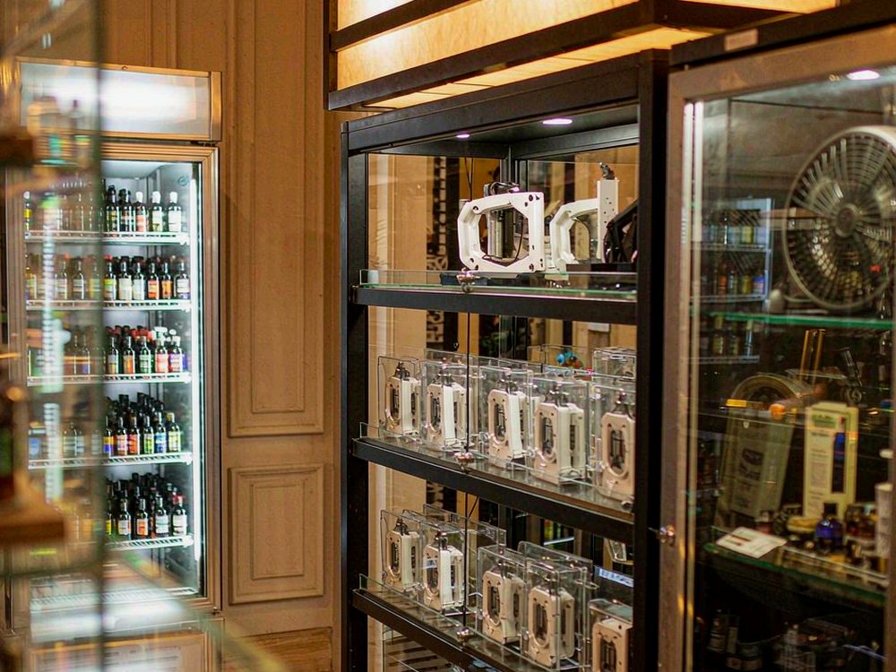 Restocking VapeCon accessories — no minimum MOQ