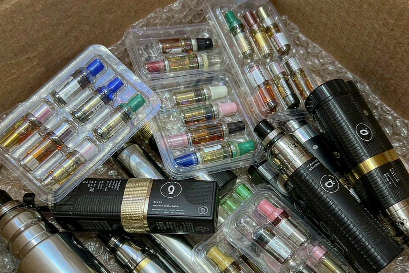 Restocking VapeCon pods — small parcel