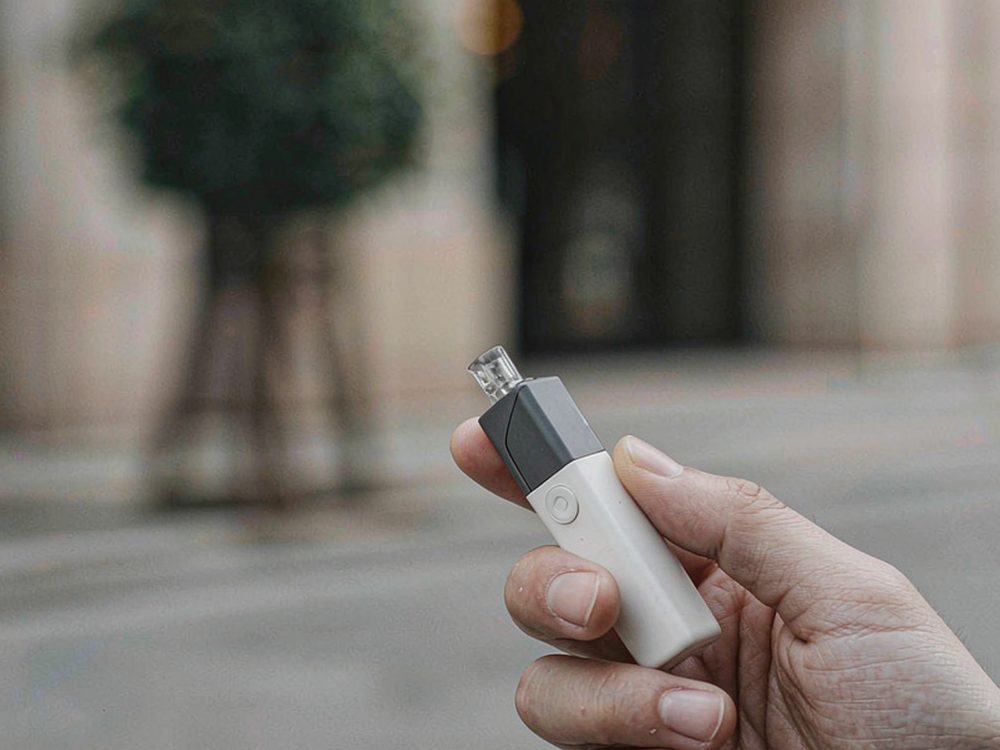 Restocking VapeCon products in Brussels — with fast shipping