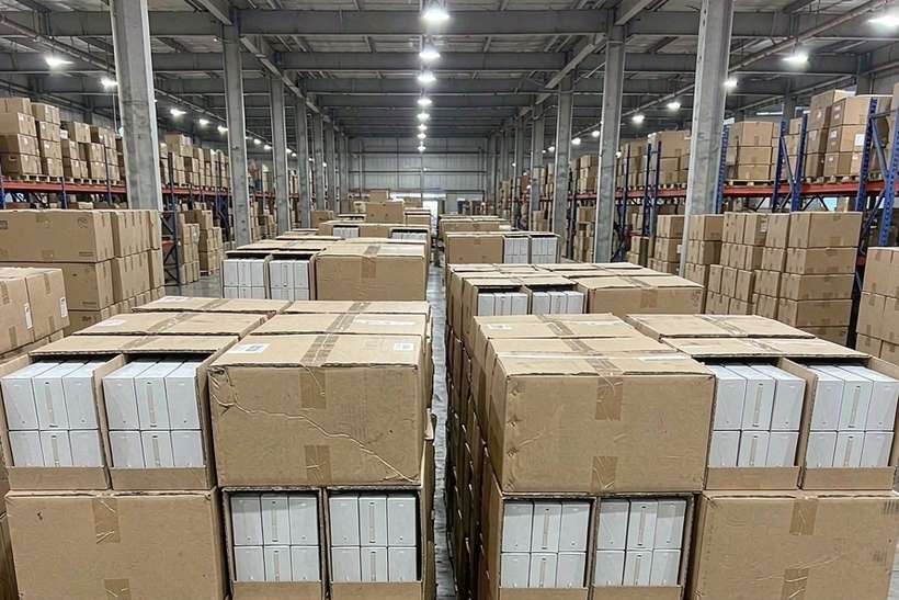 Warehouse Options for VapeCon kits — small parcel