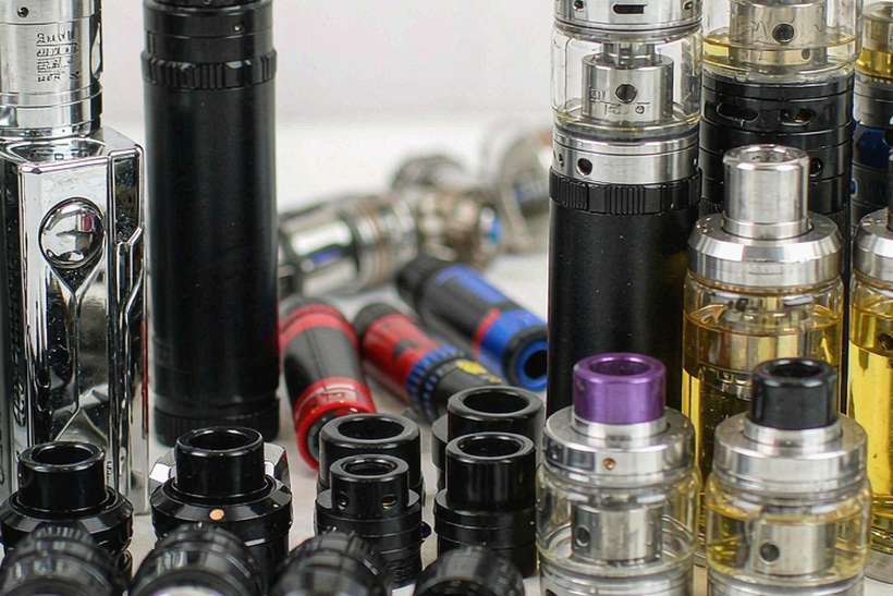Wholesale VapeCon e-liquid — bulk case